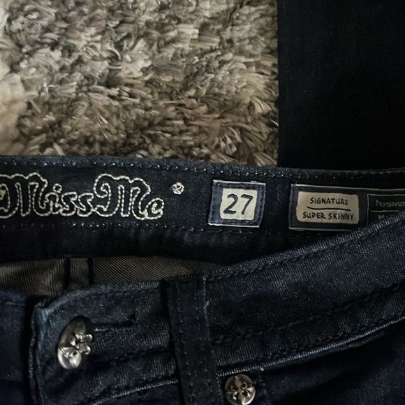 Miss Me Skinny Jeans - Picture 5 of 8